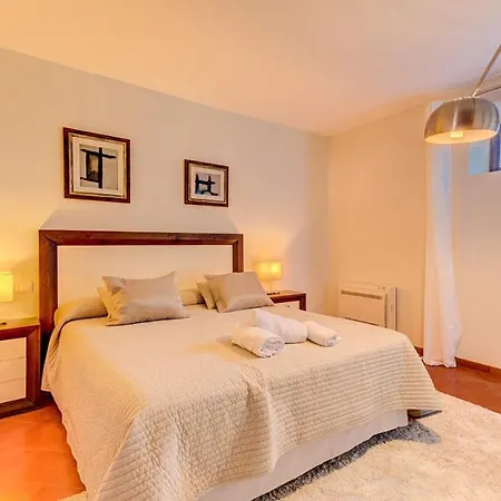 Villa Sleeps 8 With Air Con And Wifi Pollença