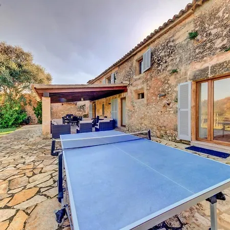 Sleeps 8 With Air Con And Wifi Villa Pollença